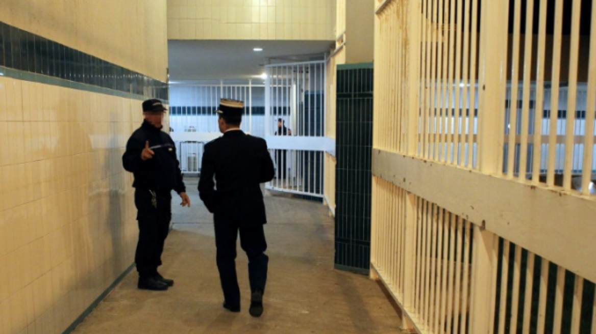 Κρατούμενος επιτέθηκε σε φύλακες σε γαλλική φυλακή, φωνάζοντας «Ο Θεός είναι μεγάλος»